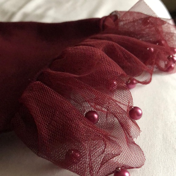 Red top - Picture 3 of 5